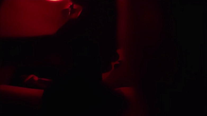 Texas-Toxicos: Ciucciare un latino dotato nella mia stanza rossa