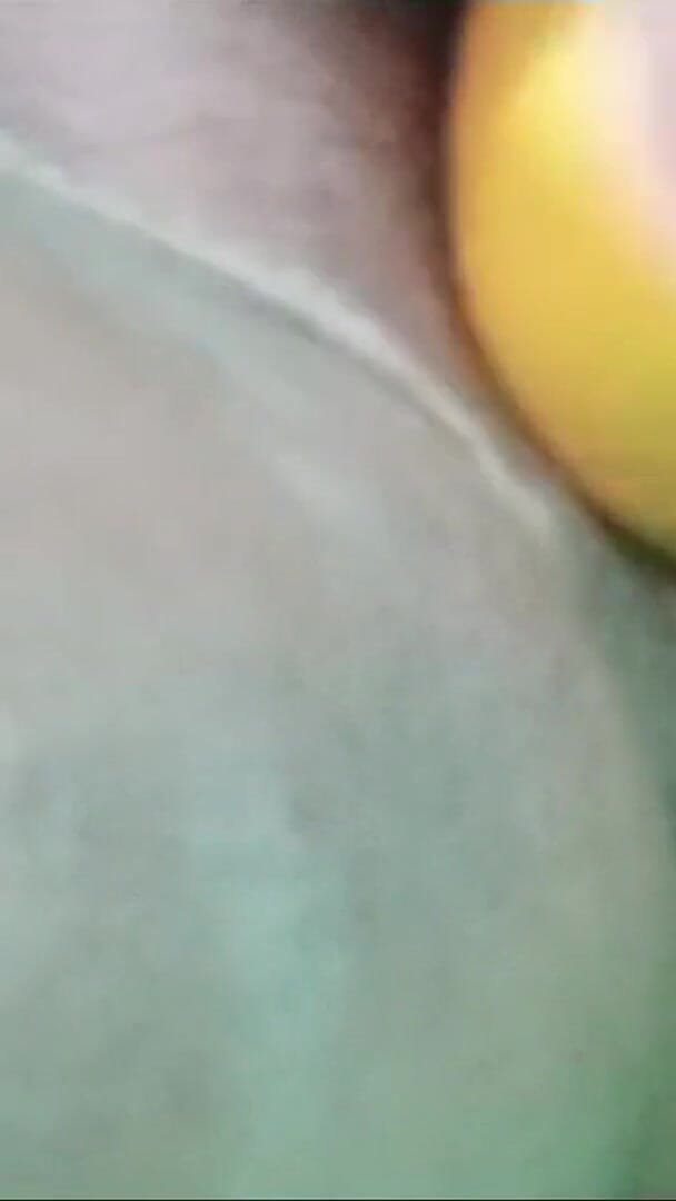 Creamyjoy: Seksi Filipinli orta yaşlı seksi kadın amcığıma meyve doldurarak eğleniyor