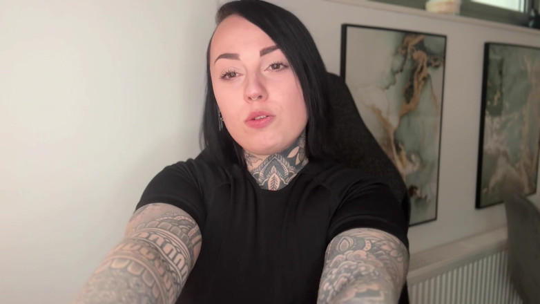 Miss Valentina: Executrixxx fantasie