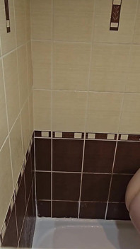 Moja Gorąca Żona BBW Masturbuje Się Pod Prysznicem