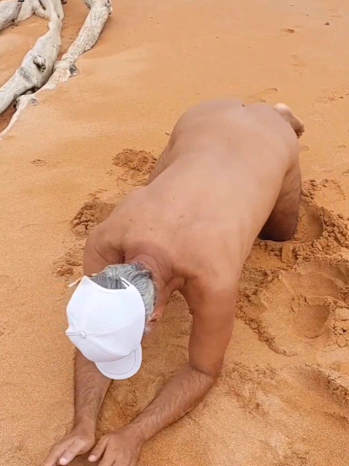 Ladysilvas: Ladysilva nua na praia Come Fuck My Hot Ass