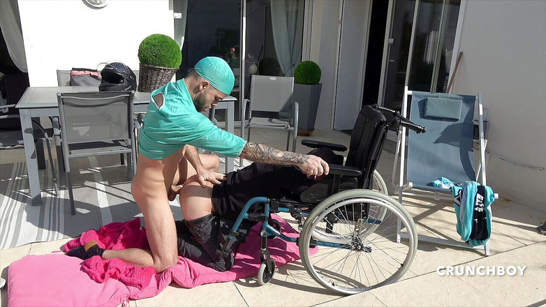 Gaybareback: Nick SpearsはKevin Davidによって生ハメ犯された