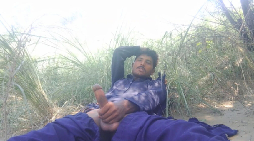 Pakistani Masturbation (Gulzamin)