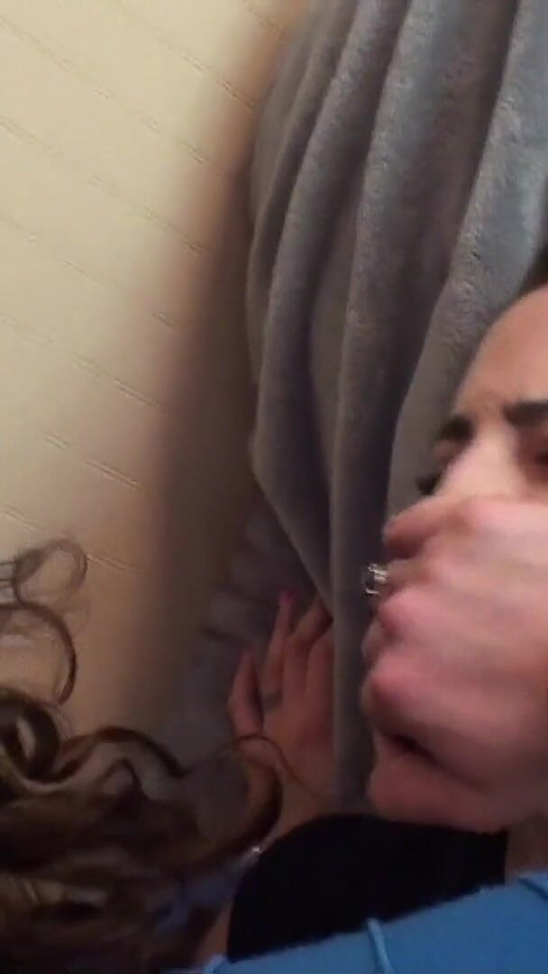 Sexy Babes Cleo and Jasmine Mendez Fight! (Cleo)