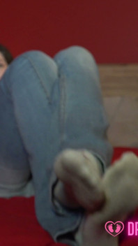 เท้าเหม็นๆ ของ Laura - (สาวในฝันในถุงเท้า)