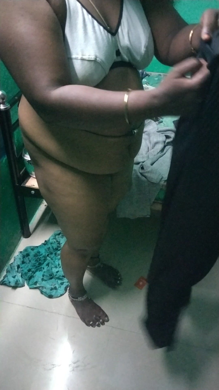 Tamil lesbian: Šaty s rajcovním sexem