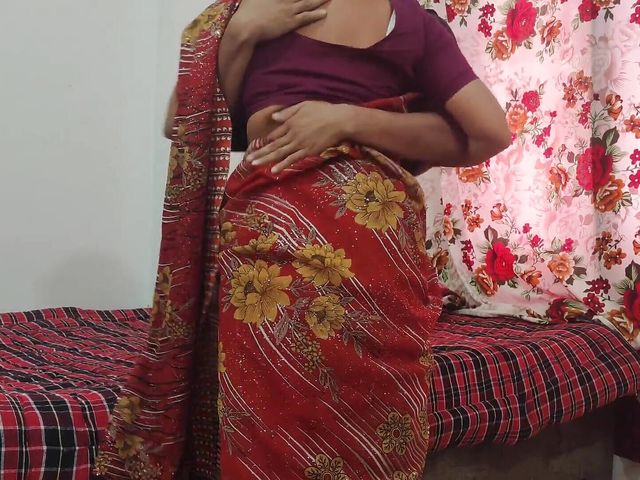 Indian House Owner Aunty Romantic mode, INDIAN Bhabhi sex with guest ,Indian big boobs and nipples Aunty, Indian village Aunty (Konika)