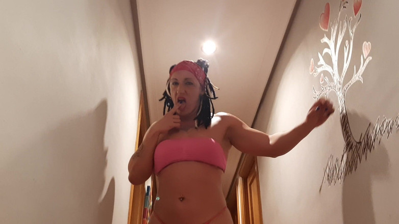 Danaxmuscles: 자지와 공을 먹는 것