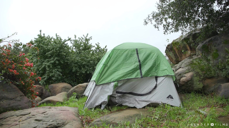 GenderX: Genderxfilms Perkhemahan Trans - Ember Fiera