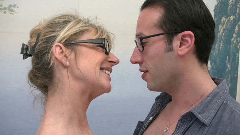 HPG Production: Posh Real Estate Agent Fucks Client 5371