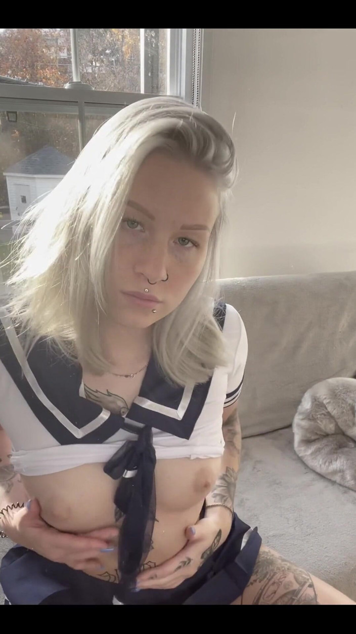 Melina: Rainy day is a day to treat yourself.