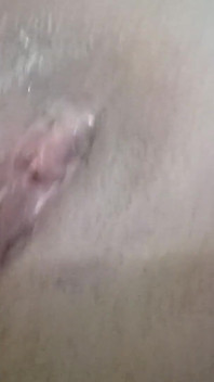 Masturbazione con un cetriolo