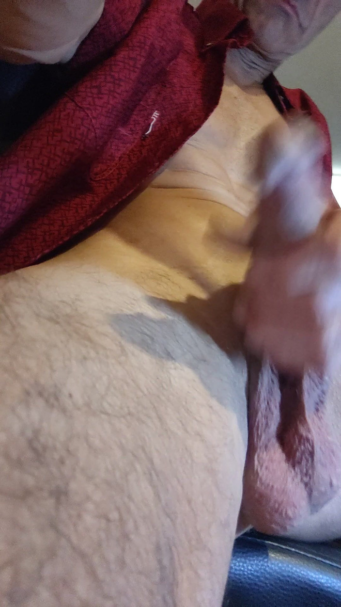 GayNeuligTabulos: Je me branle encore