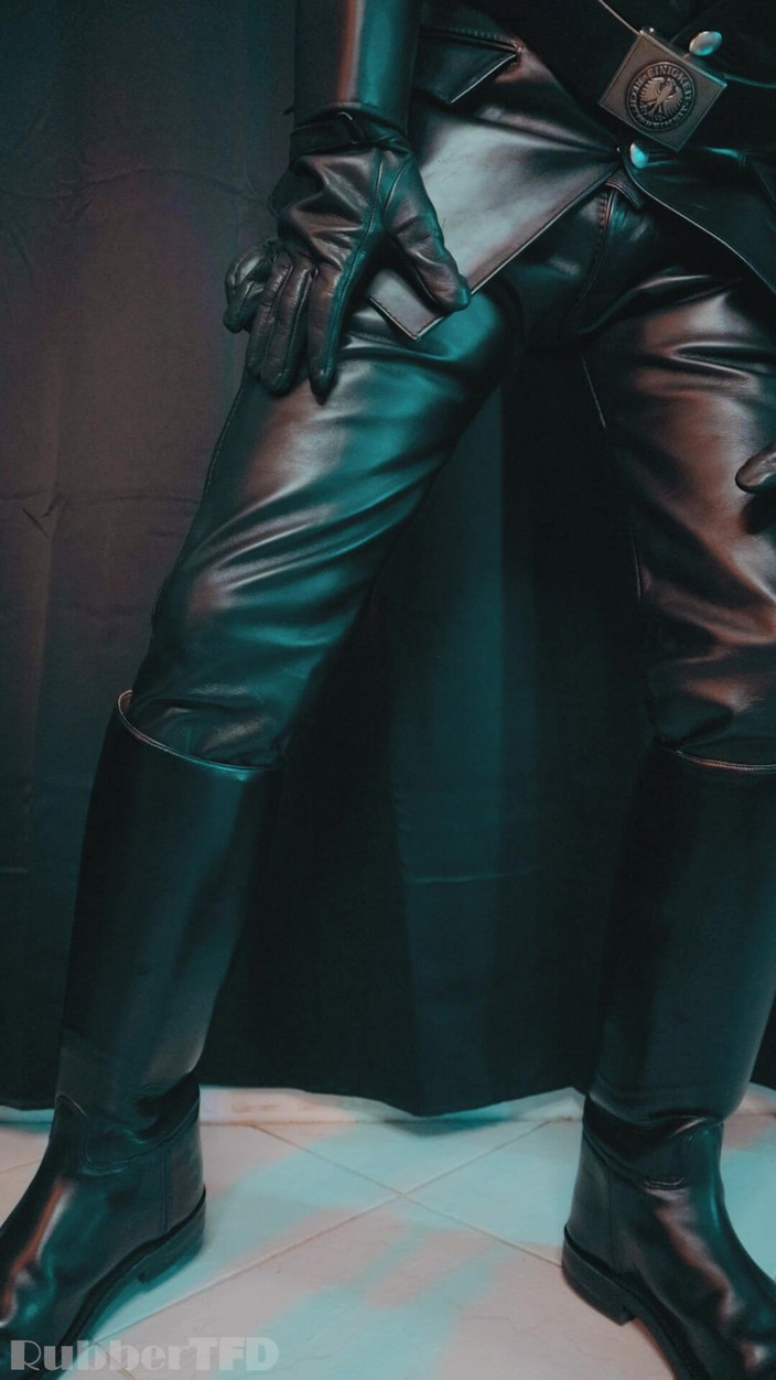 RubberTFD: Vk maschera in pelle ritorno