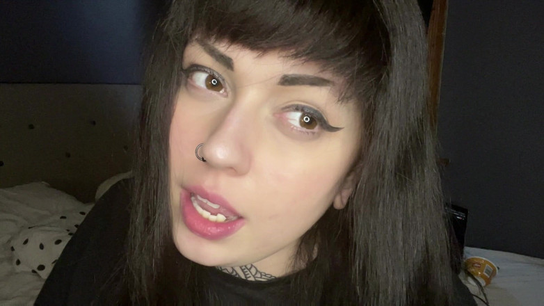 Miss Valentina: Melancap dengan isteri di rumah arahan melancap