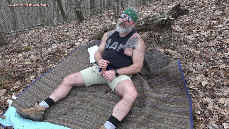 Muscle Bear Porn: Dimuat untuk Bear