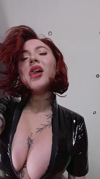 Eva Ray - сидячи на обличчі domme
