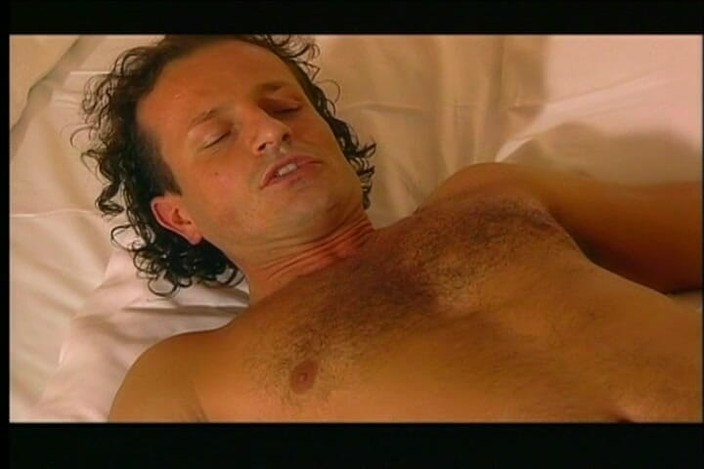 Cryptostudios: 角質ゲストは金髪のホテルのスタッフをファック