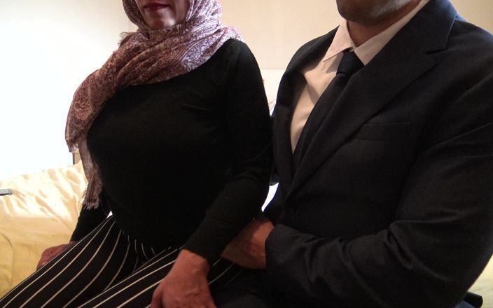 Souzan Halabi: O curvă kurdă este umplută cu spermă de un german...