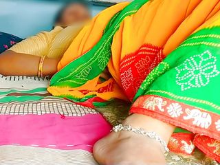 Rakul008: Podziel się łóżkiem z Hungry Desi Riya Bhabhi Moining podczas ruchania...
