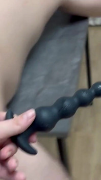 Dildo besar untuk pantat lelaki ketat