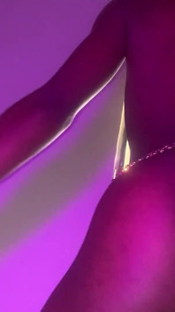 Quente ébano mostra suas habilidades de twerking em primeiro plano close-up parte 1