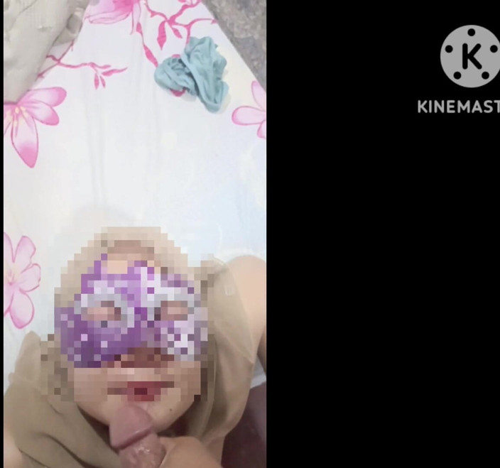 DanielAsian: Я трахнула свою приятельницу в грубом сексе