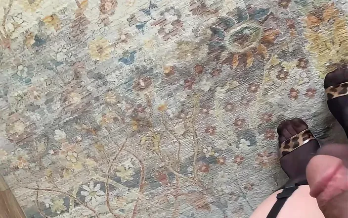 cd_aysemmm: Ich ging mit strumpfband und ohne höschen herum