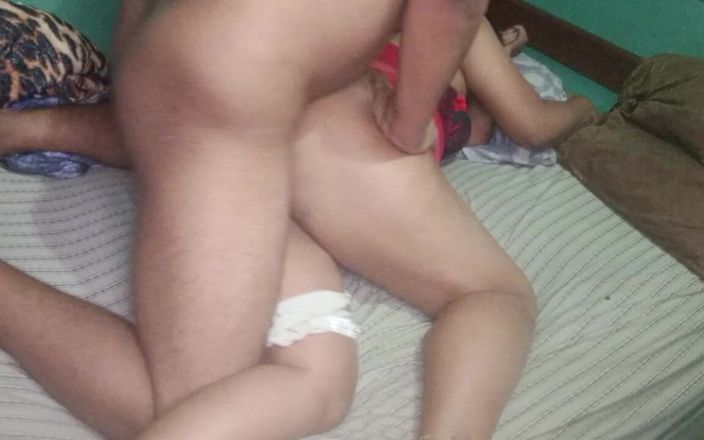 Milfta boohot: Đụ cái mông to của chị kế tôi kiểu chó...