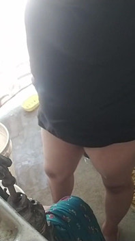 Badezimmer nackte badewanne desi bhabhi
