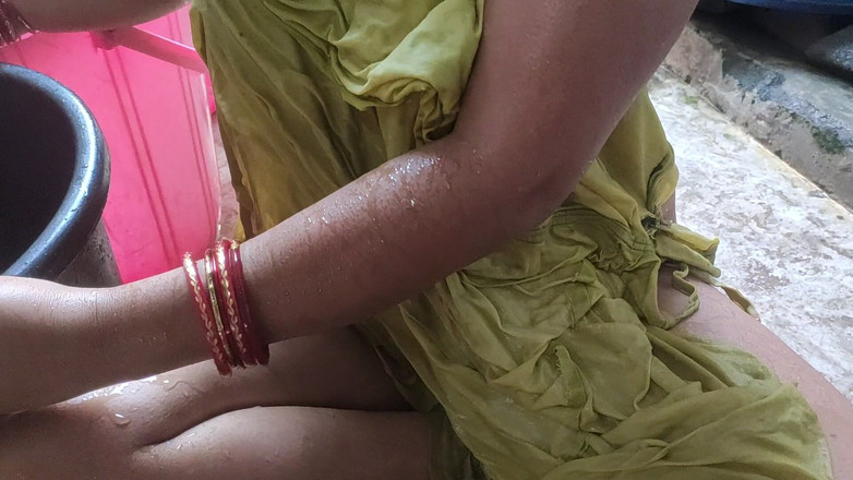 Anita yadav: Sie werden einen Ruckus im schönen haus der stiefmutter erstellen