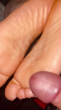 Footfetish tự quay tại nhà 3