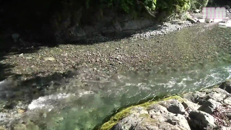 Japanese Hentai Matings: Kabur dari resor sama kanoka, wanita 42 tahun yang nggak di...