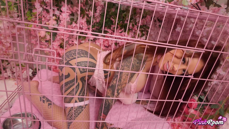 Nade Nasty: Pink room ep. 21: tussi lacey jayne wird mit sperma gefüllt
