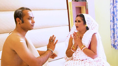 Xtramood: O soție de acasă vin la un călugăr obraznic pentru...