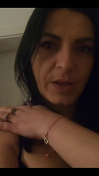 Mamma kommer att ge nöje till varje lydig slav