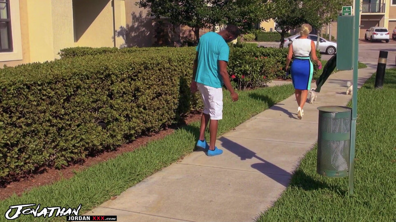 Jonathan Jordan: Sexy Grandma Needs Dick 24/7