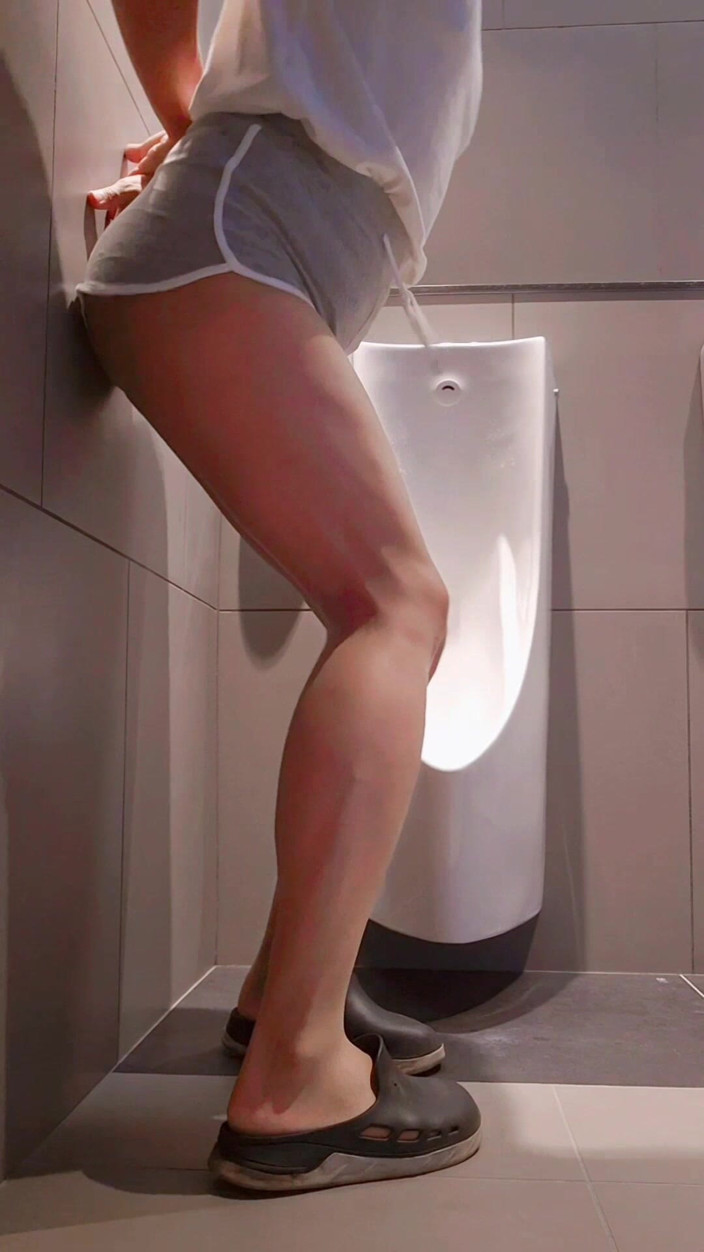 Harinni: A Horny Slut Enjoys Risky Pleasure in Men's Room, Anal...