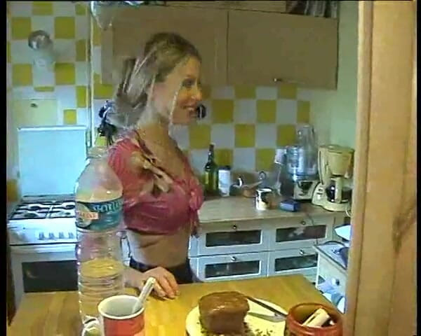 Orgsex: True amateur at home : Alice, sexy blonde stripping at her...