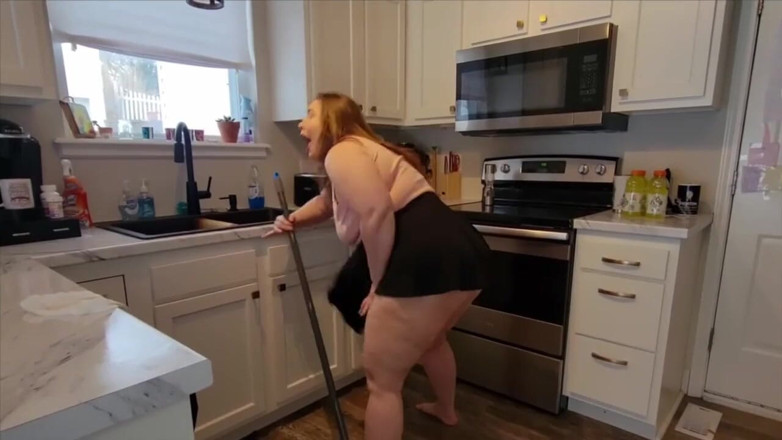 KinkyKatie: Real BBW MILF Cleans Kitchen While Using Lovense Flexer Vibrator -...