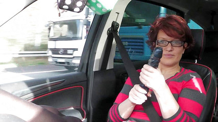 Popp Sylvie: Znovu na silnici - obnažování s Poppem Sylvie