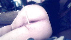 Oznob Oznofla: L'arrapata sissyboy viene sculacciata dal culo alla bocca e succhia...