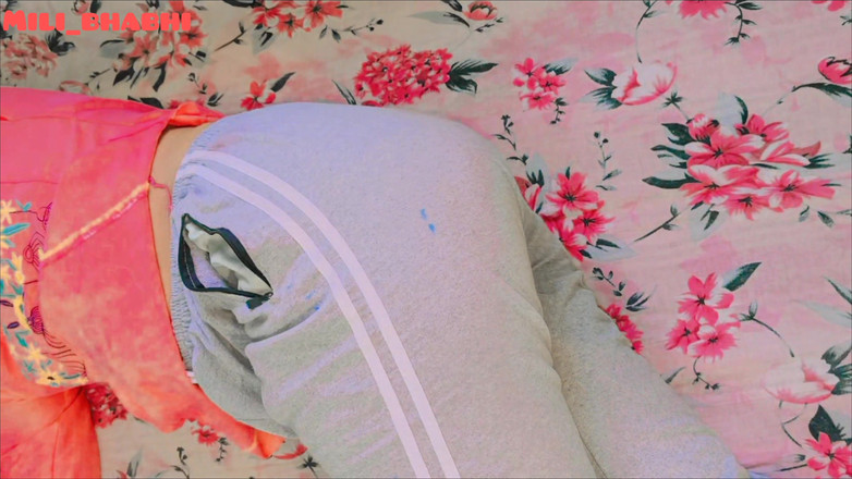 Mili bhabi: Rekaman seks adik tiri india 18+ dientot habis-habisan