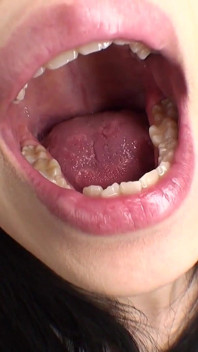 [amateur Girl Series] Amateur Yukari's Selfie of Her Tongue and Inside Her Mouth