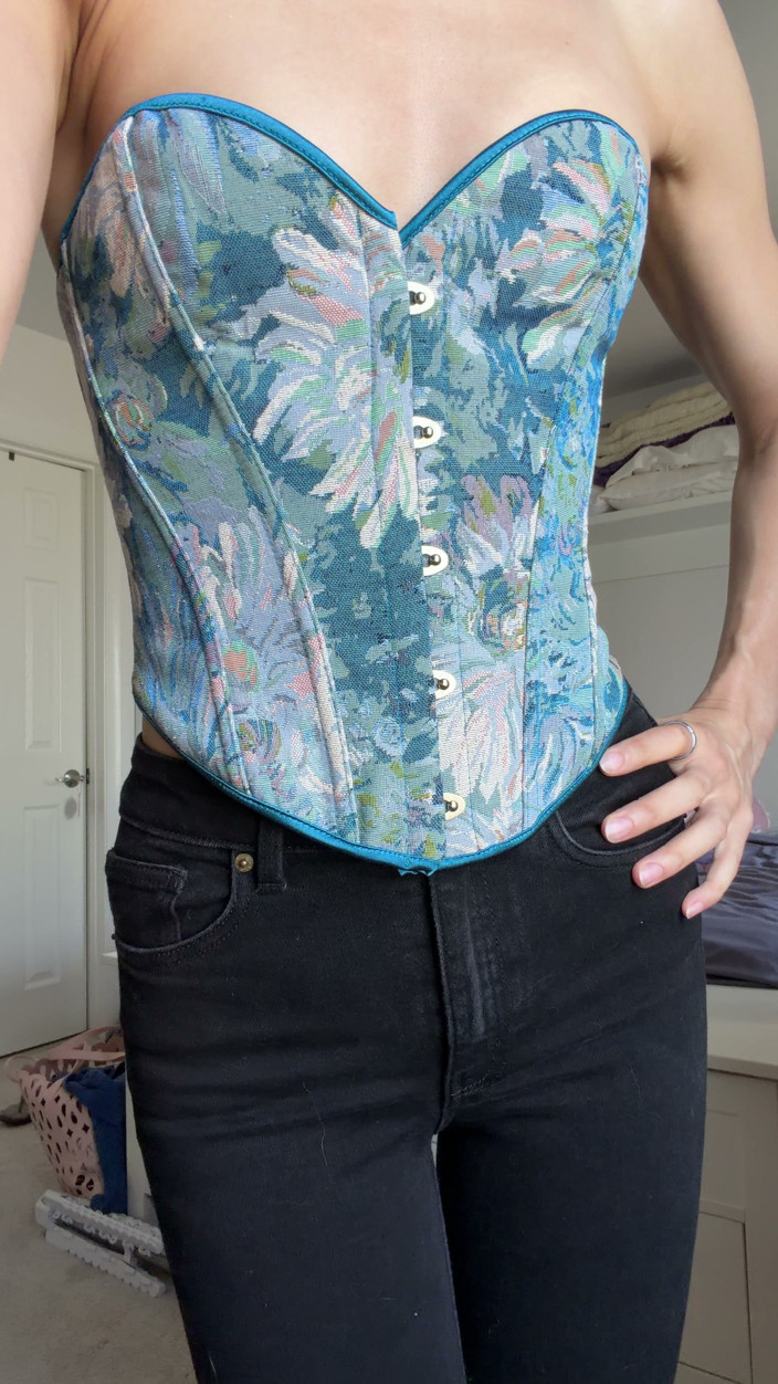 Ms_Emmy_Lynn: Sfw Corset Jeans Seksowny strój biznesowy