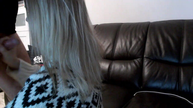 MagicStas: Holka chce kouření a honění se spermatem na obličeji