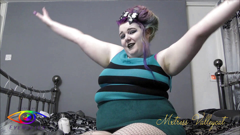 Mxtress Valleycat: Tetovaný punk findom