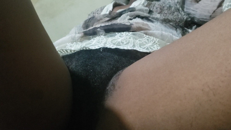 Lovemina: 도발적인 판타지로 매혹적인 괴롭히고 친밀한 심야 에너지를 함께 담아낸 보지 클로즈업