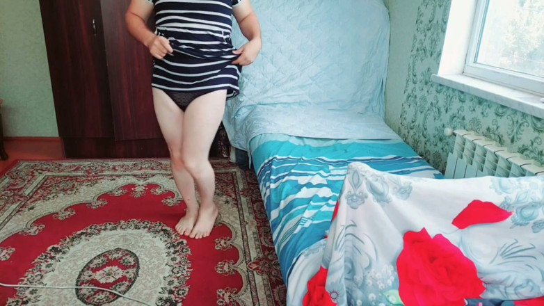 Kitty_Cross: Soft Skin Female Legs Wet Masturbating
