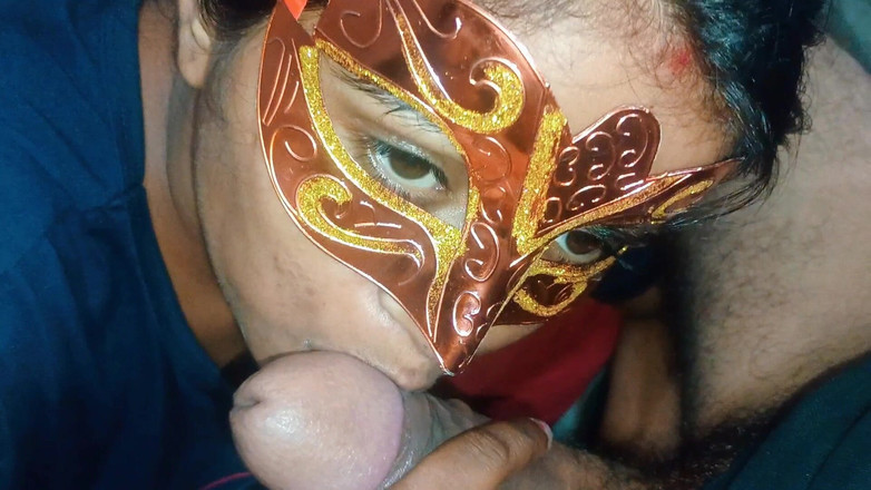 Sexy_girl_nehu: Neha Bhabhi menghisap batang dengan sangat baik tanpa henti